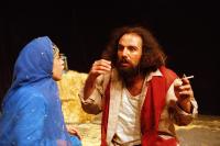 سوسوی خاکستری یک ستاره سبز